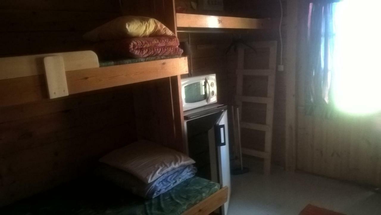 Pirttiniemen Lomakylae Hotel Muurasjarvi Bagian luar foto