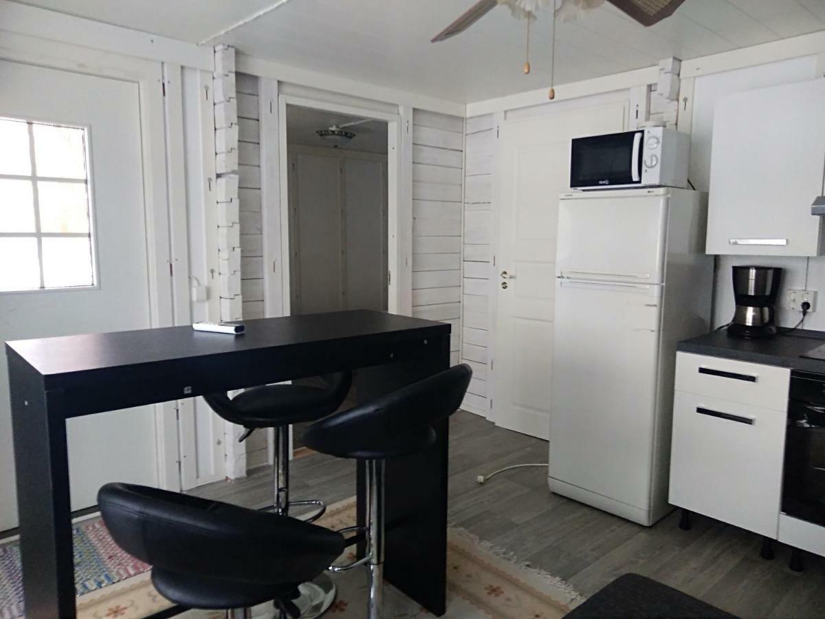 Pirttiniemen Lomakylae Hotel Muurasjarvi Bagian luar foto