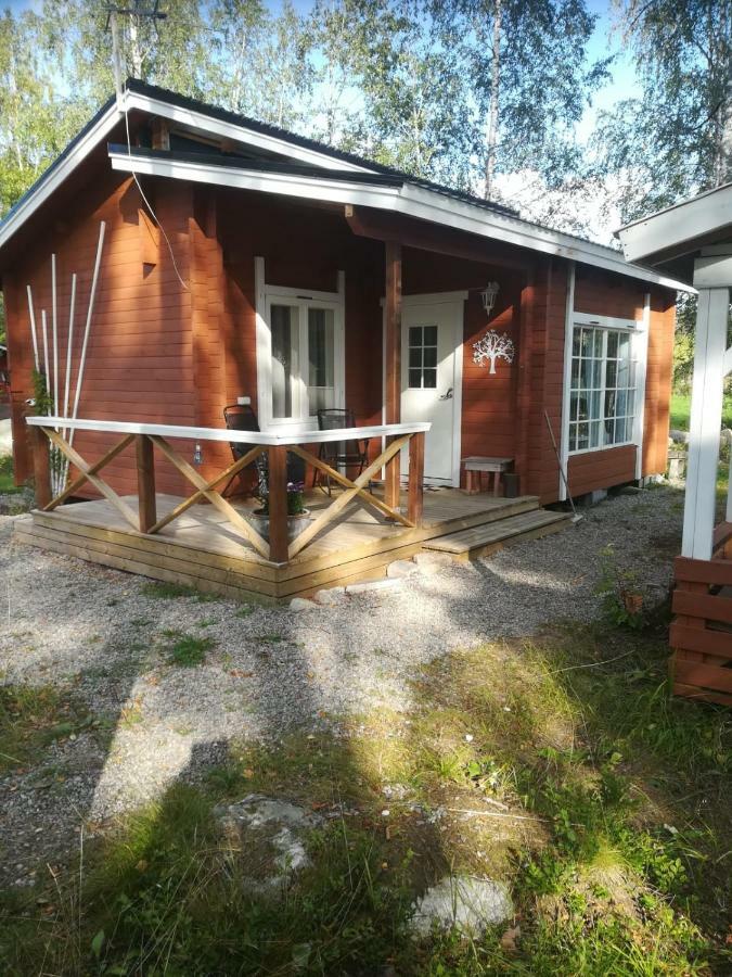 Pirttiniemen Lomakylae Hotel Muurasjarvi Bagian luar foto